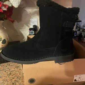 Ladies brand new Ugg boots